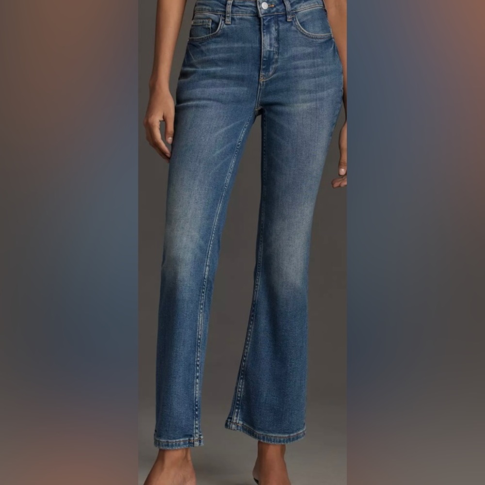 Anthropologie Pilcro The Yaya Mid-Rise Crop Jeans. Size 28